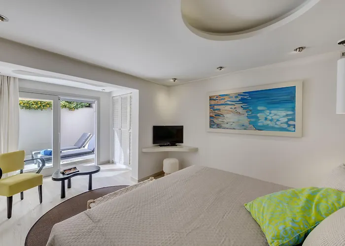 Hotel Kouros Art - Designed For Adults