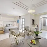 Kouros Art - Designed For Adults Hotel 4*