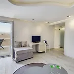 Kouros Art - Designed For Adults Hotel 4*