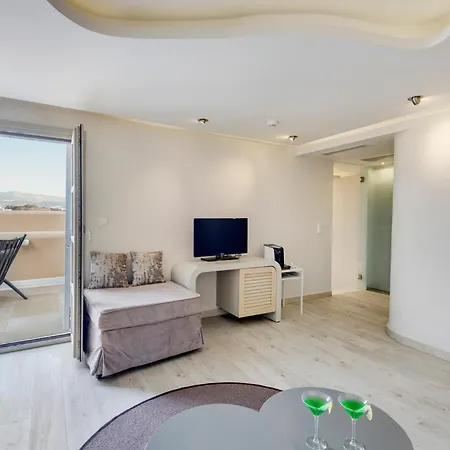 Hotel Kouros Art (adults Only) 4*
