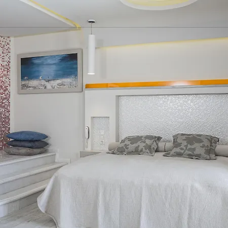 Kouros Art - Designed For Adults 4* Sztelída