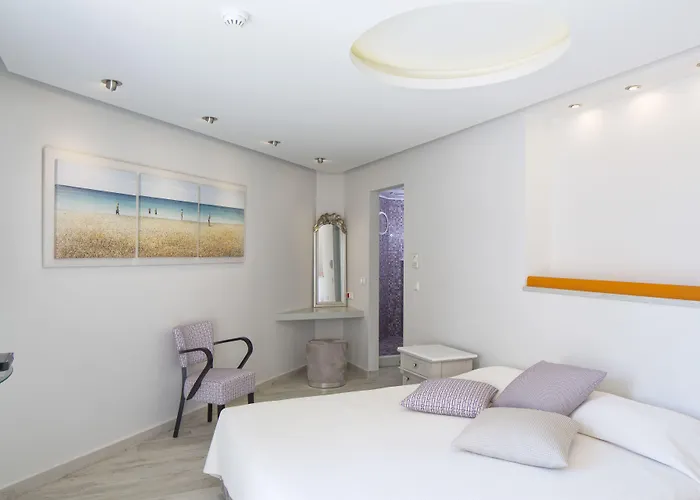 מלון Kouros Art - Designed For Adults 4*