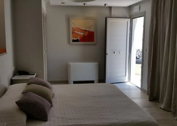 Hotel Kouros Art - Designed For Adults