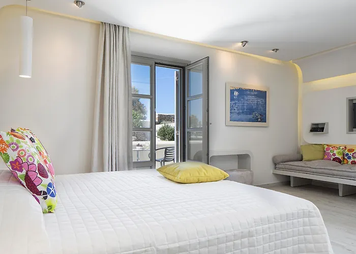 Kouros Art - Designed For Adults מלון 4*