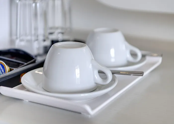 Kouros Art - Designed For Adults מלון