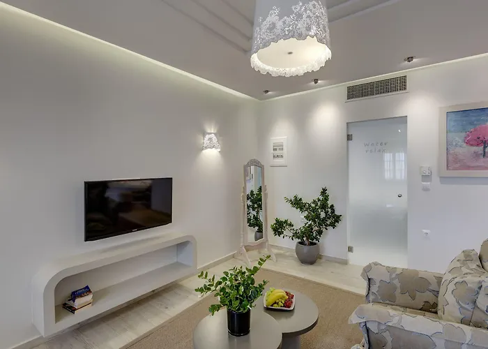 Kouros Art - Designed For Adults 4*