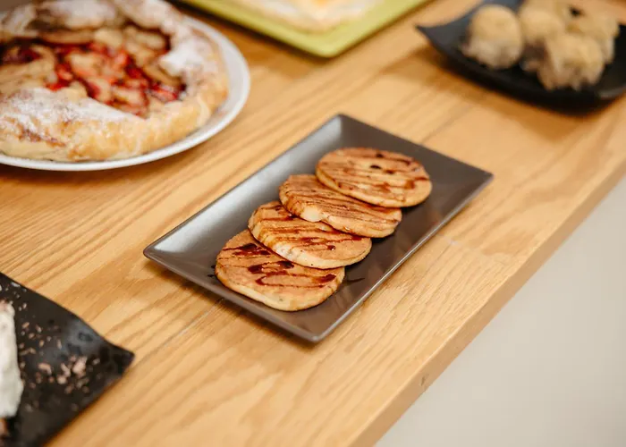 Kouros Art - Designed For Adults מלון 4*